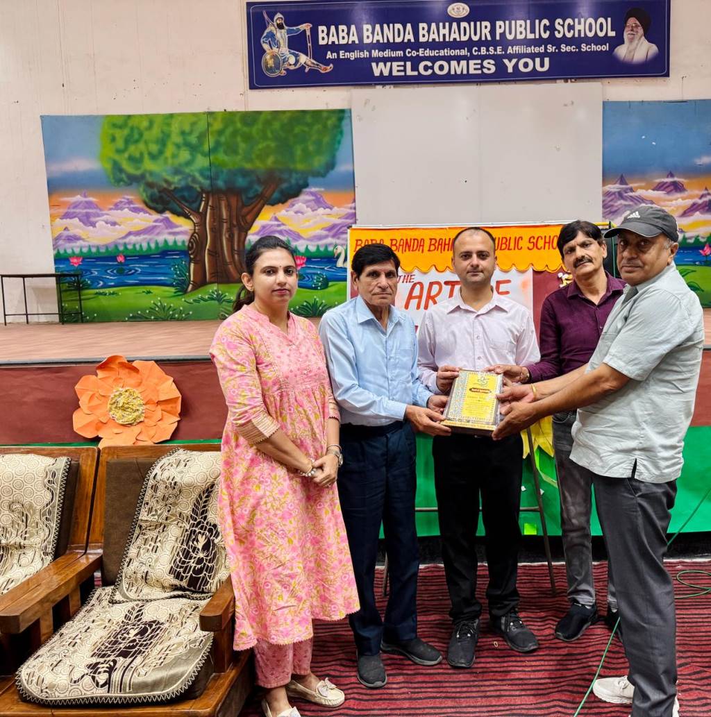 Teachers Receive Message on Mental Health at Art of Living Session at Baba Banda Bahadur Public School Hansi